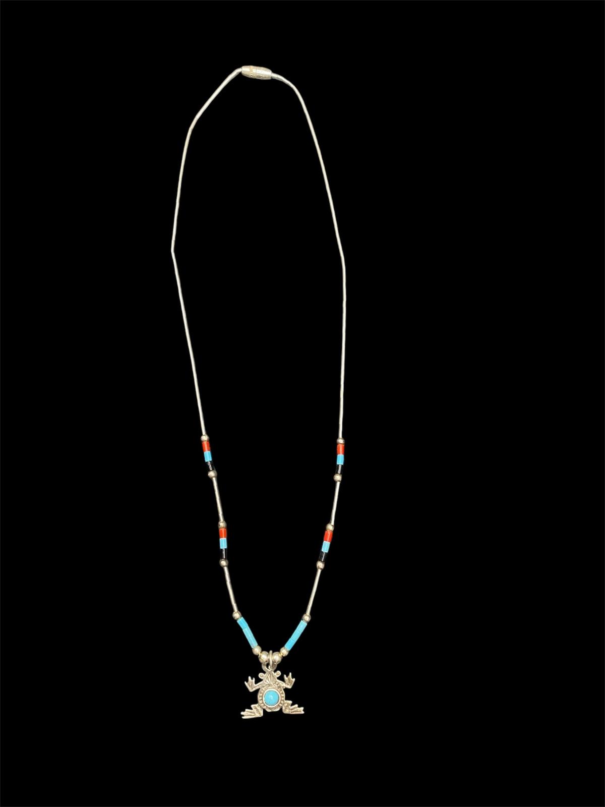 Handgefertigte 925er Silber-Halskette mit Indianer-Frosch-Anhänger 45 cm lang